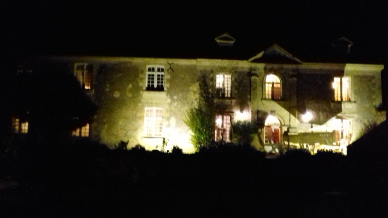 Bed and Breakfast Manoir De La Fontaine Du Chene Coutures  Екстер'єр фото